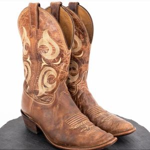 Size 9D Justin Men’s Cowboy Boot.